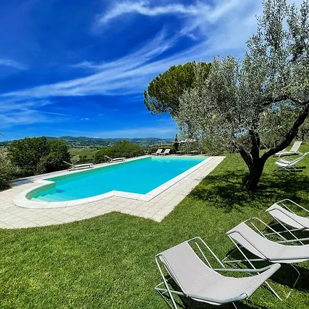 Willa Stylish Near Bevagna And Montefalco With Sensational Views And Sleeps 14 Belvedere (Perugia)