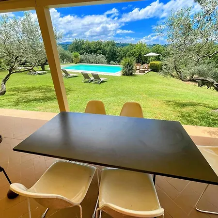 Willa Stylish Near Bevagna And Montefalco With Sensational Views And Sleeps 14 *