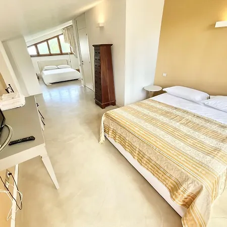 Stylish Near Bevagna And Montefalco With Sensational Views And Sleeps 14 * Belvedere (Perugia)