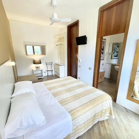 Willa Stylish Near Bevagna And Montefalco With Sensational Views And Sleeps 14 Belvedere (Perugia)