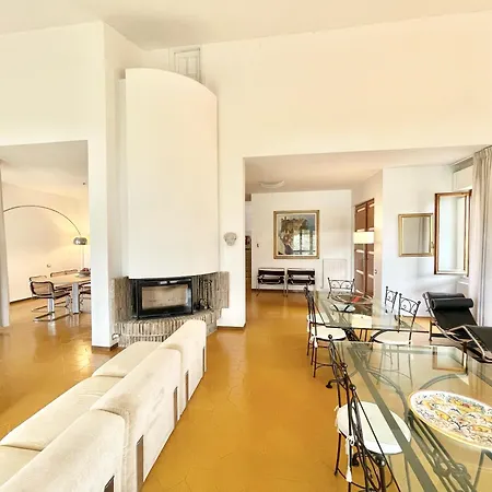 Stylish Near Bevagna And Montefalco With Sensational Views And Sleeps 14 Willa Belvedere (Perugia)