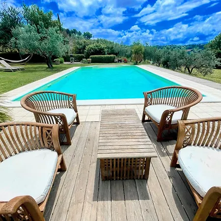 Stylish Near Bevagna And Montefalco With Sensational Views And Sleeps 14 * Belvedere (Perugia)